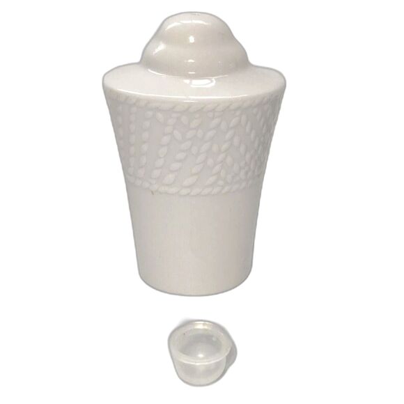 WATERFORD White Elegant Ceramic Salt and Pepper Shakers Basket Weave Design - Picture 3 of 10